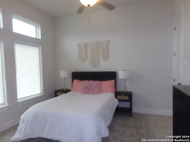 Image 34 of 40 For 15307 Comanche Grove