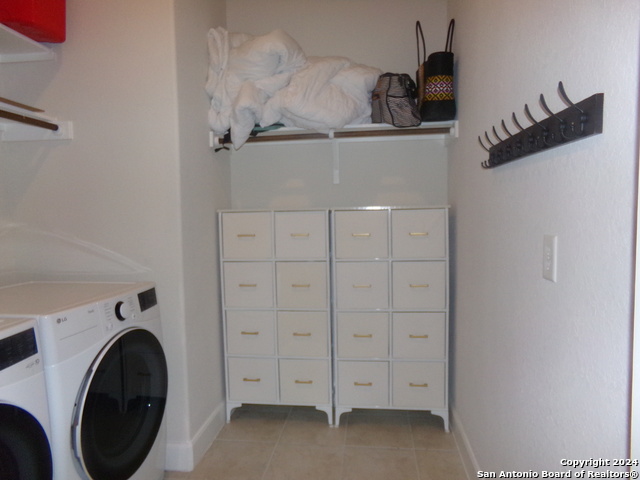 Image 35 of 40 For 15307 Comanche Grove