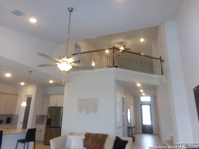 Image 7 of 40 For 15307 Comanche Grove