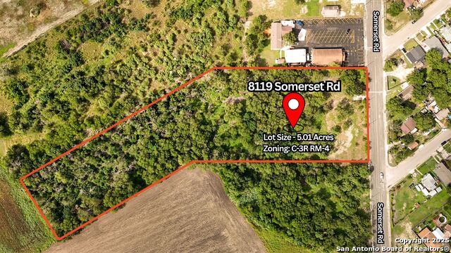 Listing photo id 2 for 8119 Somerset Rd