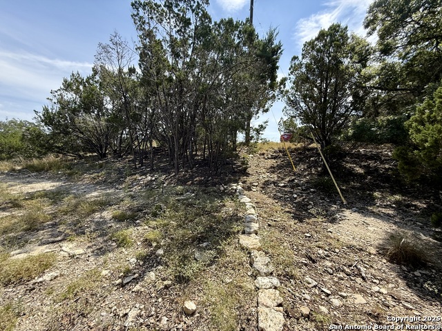 Listing photo id 7 for 640 Crossman