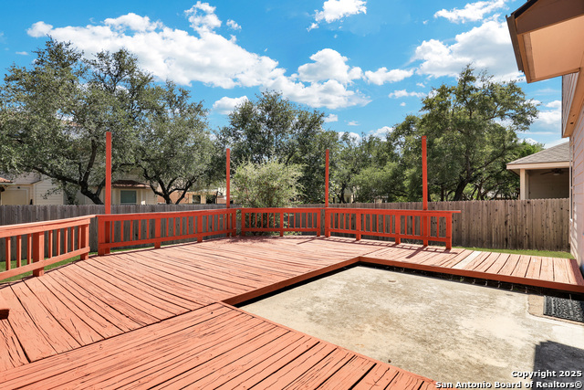 Image 25 of 27 For 8706 Redwood Bend