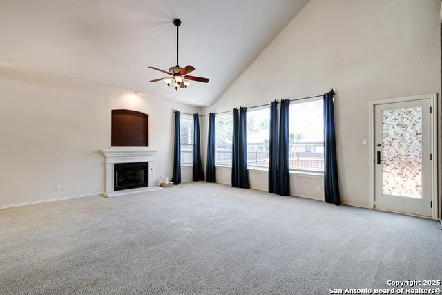 Image 4 of 27 For 8706 Redwood Bend