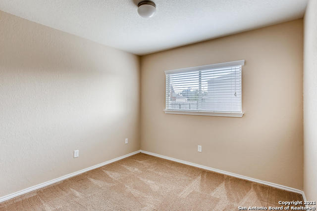 Image 16 of 27 For 25103 Remington Oaks