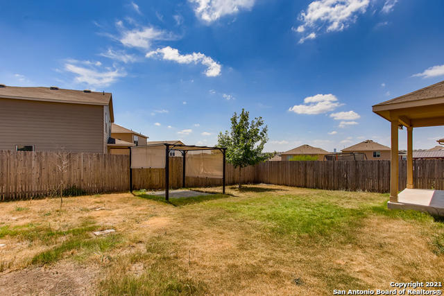 Image 25 of 27 For 25103 Remington Oaks