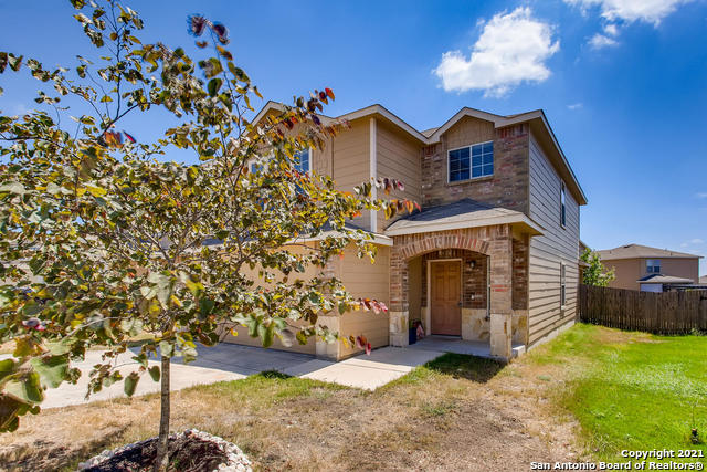 Image 3 of 27 For 25103 Remington Oaks