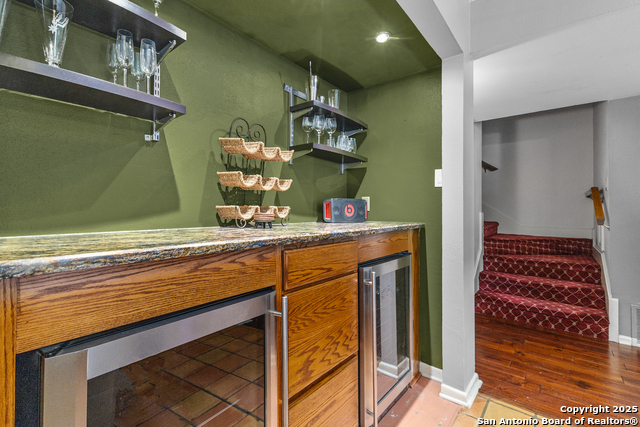 Image 7 of 33 For 1045 Shook Ave  106