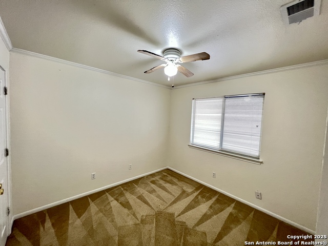 Image 33 of 41 For 4447 Amandas Cove