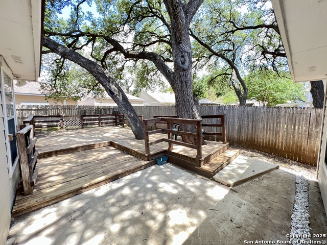 Image 37 of 41 For 4447 Amandas Cove