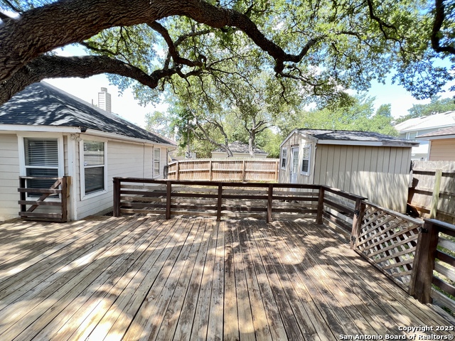 Image 40 of 41 For 4447 Amandas Cove