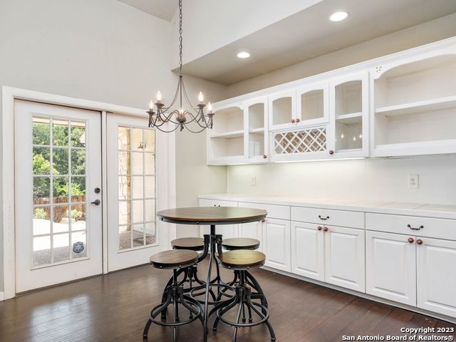 Image 18 of 37 For 2342 Fountain Way
