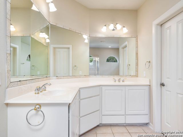 Image 24 of 37 For 2342 Fountain Way