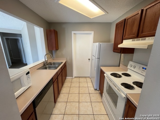 Image 11 of 23 For 13822 Villa Camino