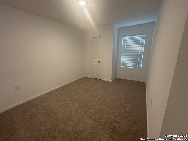 Image 4 of 6 For 1326 Neria Loop