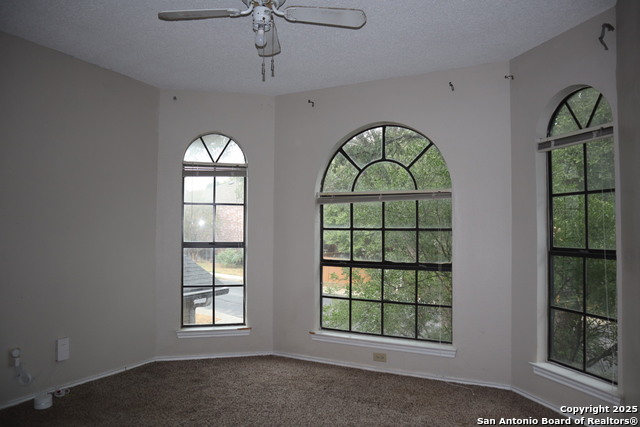 Listing photo id 8 for 16559 Canyon Cross