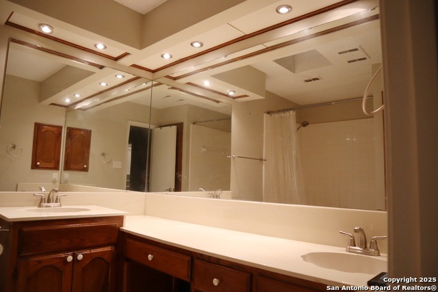 Listing photo id 2 for 16559 Canyon Cross