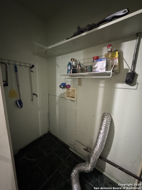 Image 18 of 23 For 2727 Coldstream St.