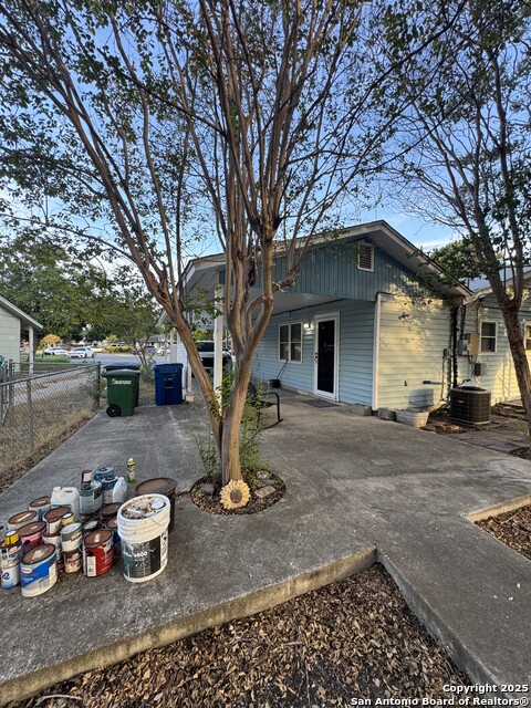 Image 21 of 23 For 2727 Coldstream St.