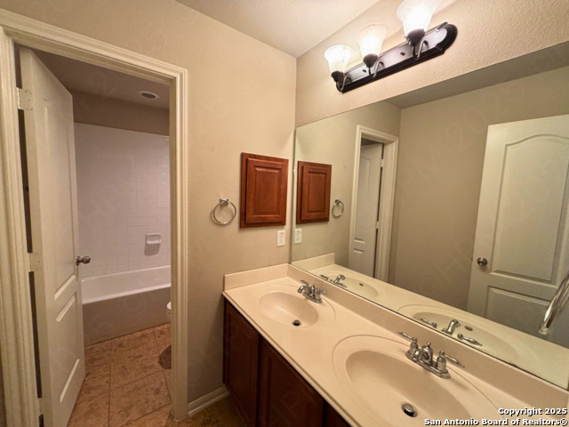 Image 15 of 25 For 21711 Thunder Basin