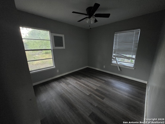 Image 8 of 13 For 5647 Middlefield Dr.