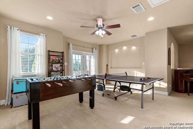 Listing photo id 33 for 311 Ski Plex