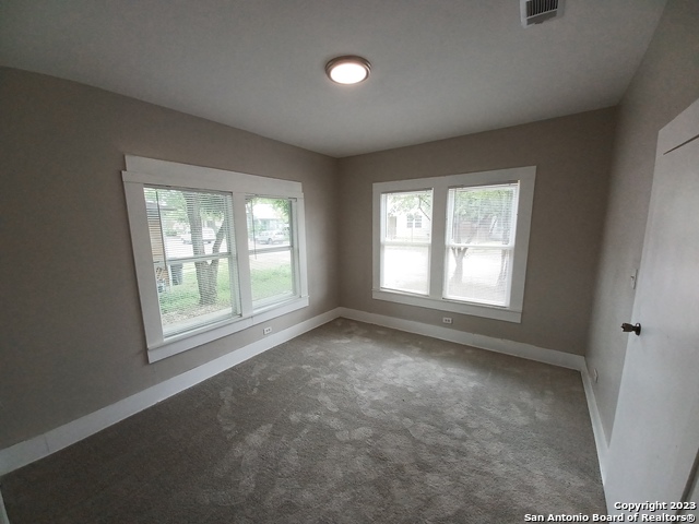 Image 13 of 15 For 1515 Montana St  A