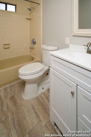 Image 19 of 21 For 418 Verne 3