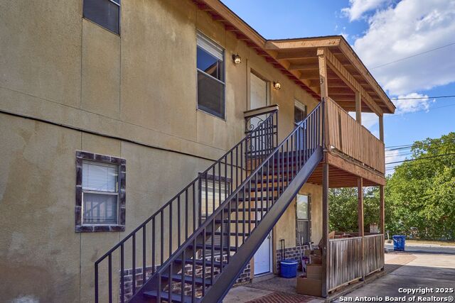 Image 2 of 21 For 418 Verne 3