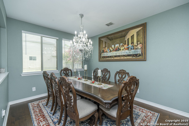 Image 10 of 49 For 23503 Woodlawn Rdg