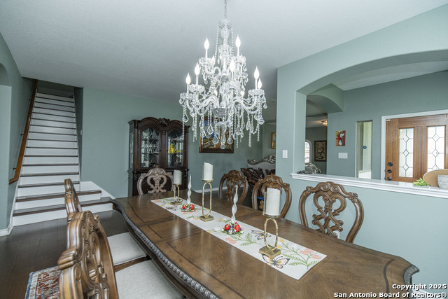 Image 12 of 49 For 23503 Woodlawn Rdg