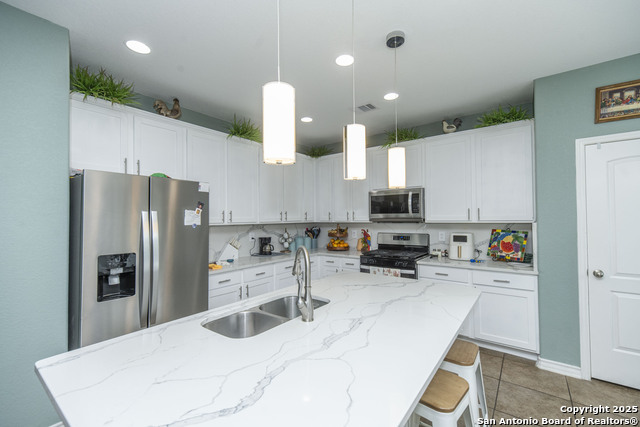Image 17 of 49 For 23503 Woodlawn Rdg