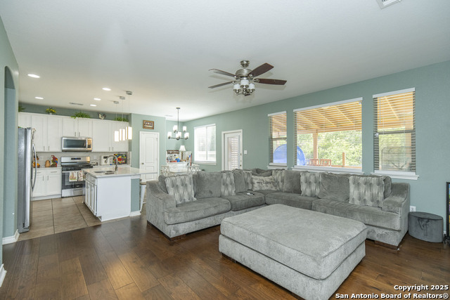 Image 24 of 49 For 23503 Woodlawn Rdg