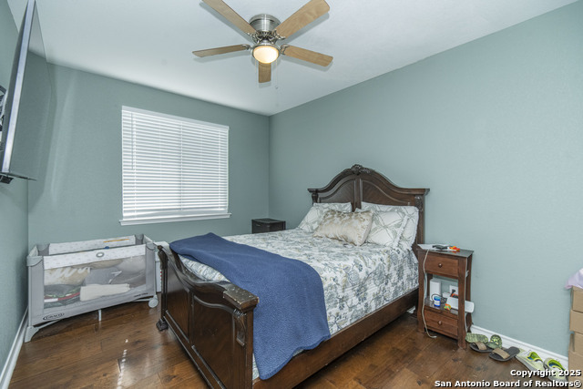 Image 30 of 49 For 23503 Woodlawn Rdg