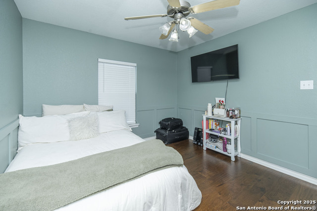 Image 39 of 49 For 23503 Woodlawn Rdg