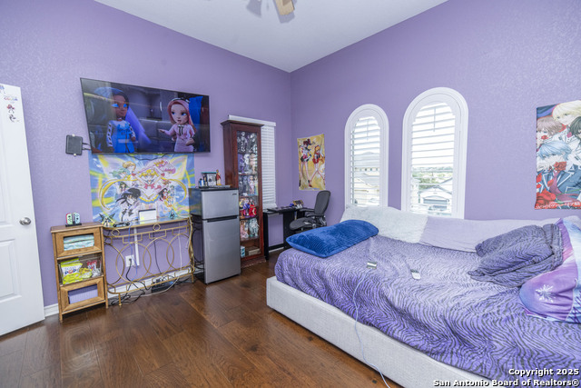 Image 43 of 49 For 23503 Woodlawn Rdg