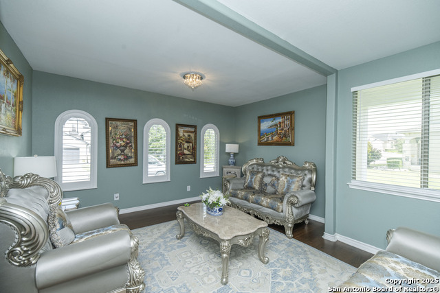 Image 7 of 49 For 23503 Woodlawn Rdg