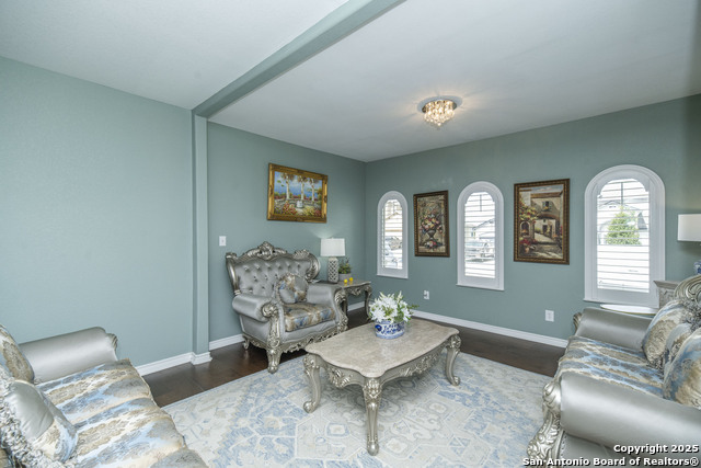 Image 8 of 49 For 23503 Woodlawn Rdg