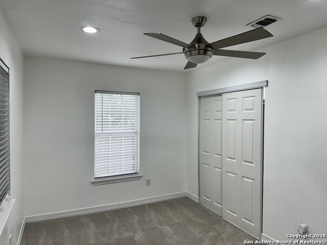 Listing photo id 38 for 727 Erline  