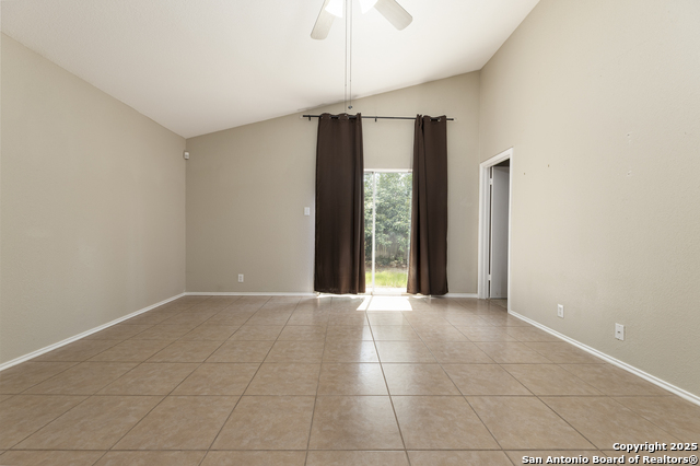Listing photo id 9 for 8234 Campanario
