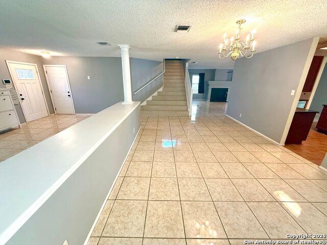Listing photo id 8 for 11578 Rousseau St 7