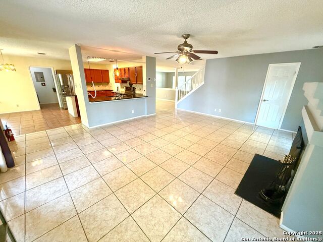 Listing photo id 11 for 11578 Rousseau St 7