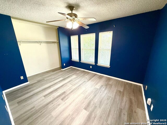 Listing photo id 34 for 11578 Rousseau St 7