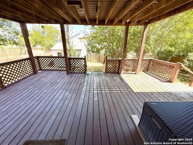 Listing photo id 38 for 11578 Rousseau St 7
