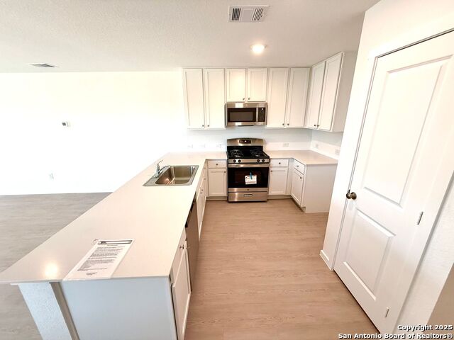 Listing photo id 3 for 580 Paul Canyon