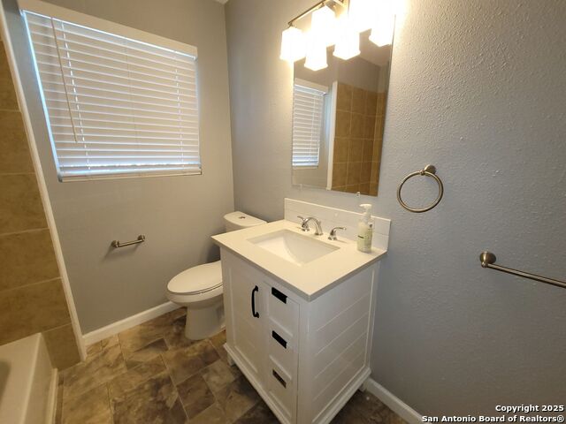 Image 17 of 19 For 236 Senisa  