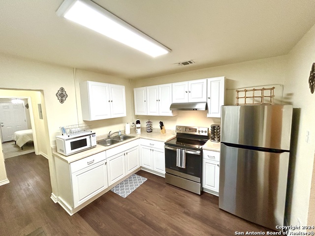 Image 9 of 23 For 319 South Olive Street 2