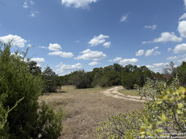 Listing photo id 7 for 1608 Campfire