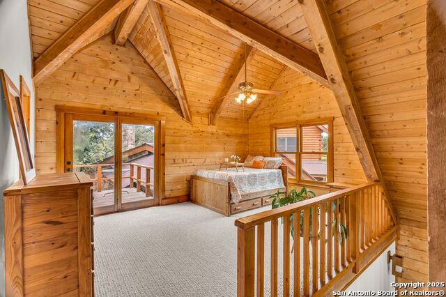 Listing photo id 11 for 700 Ledgerock