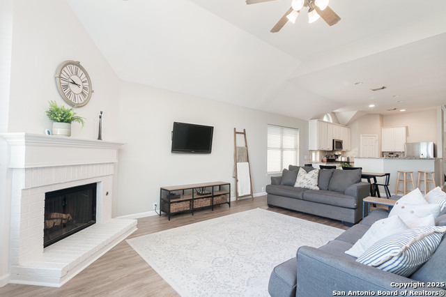 Image 12 of 15 For 933 Forest Ridge