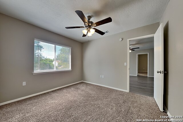 Image 12 of 21 For 5826 Oak Run